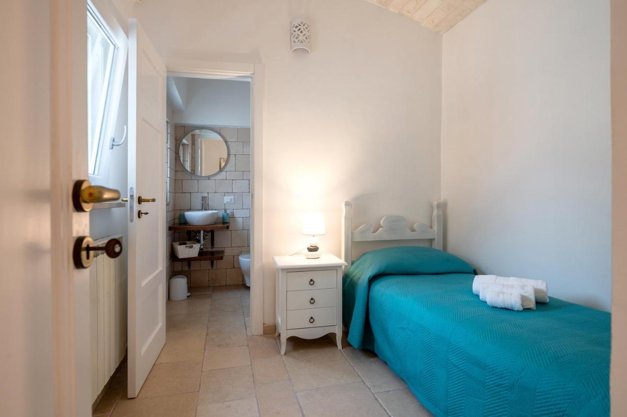 Trullo Il Focolare In Masseria Cisternino Eksteriør bilde