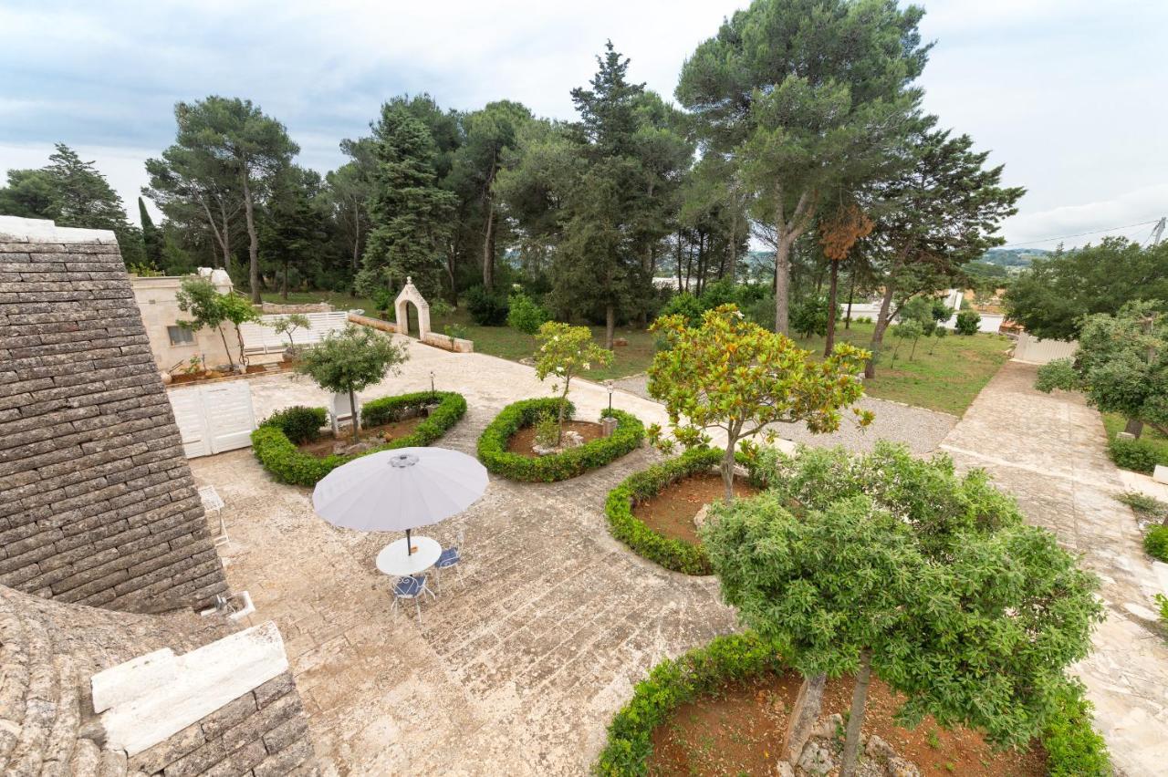 Trullo Il Focolare In Masseria Cisternino Eksteriør bilde